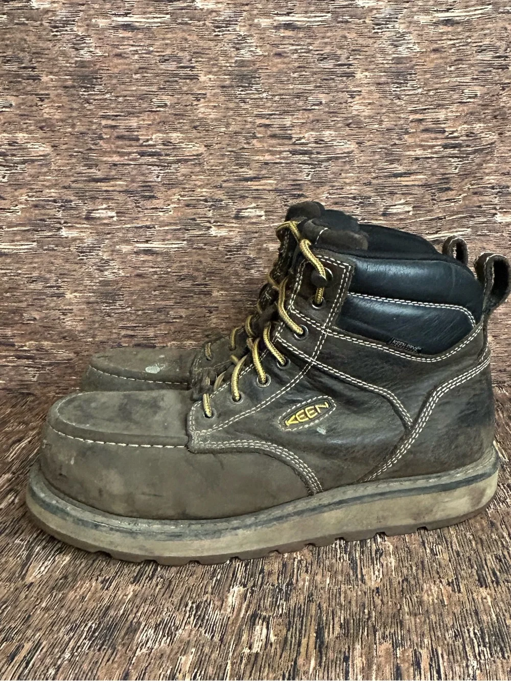 KEEN Utility 6” Cincinnati Waterproof Brown Work Boots Carbon Toe Men’s US 10 D